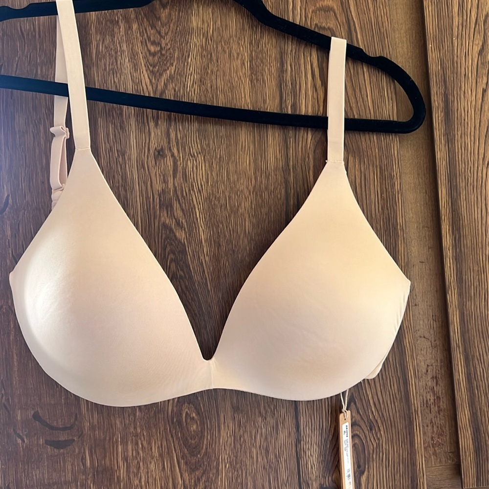 New Skims Wireless Form Super Push-up Bra Sand Size 34DD
